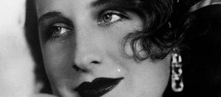 Lock in the clue: which screen icon took home the 1930 Academy Award for Best Actress for her performance in The Divorcee?