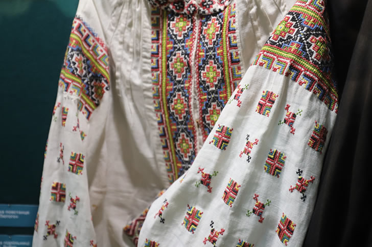 Only 1% Can Name All These Traditional Costumes — Are You That Cultured?