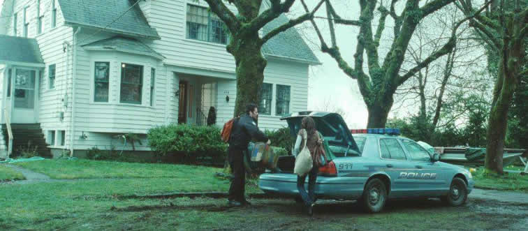 Blink and think — where does Bella Swan relocate to when our story kicks off?