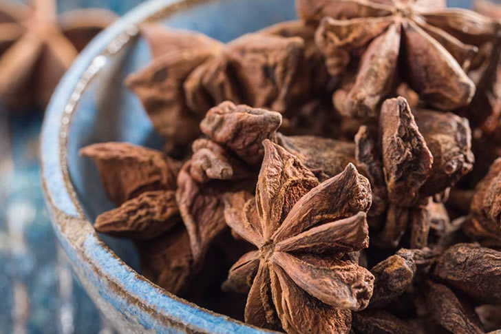 Most People Can't Name More Than 15 Of These Spices — Can You?